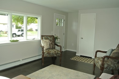 27 Harding St, Chicopee, MA 01013 - photo 5