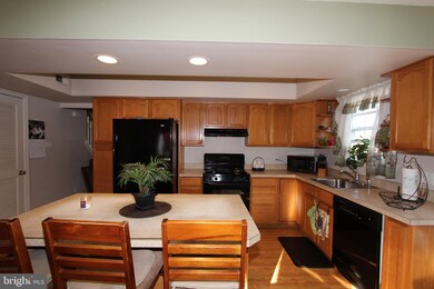 1212 Chestnut St, Paulsboro, NJ 08066 - photo 4