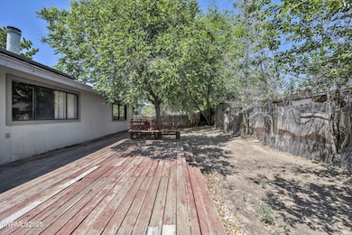 7-web-or-mls-650-e-york-way