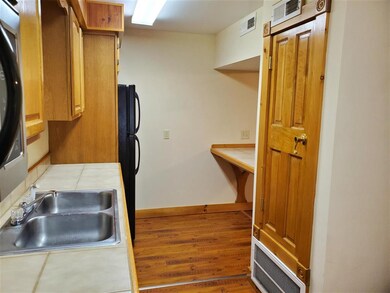 9 Roberts Rd unit 105, Canaan, NH 03741 - photo 2