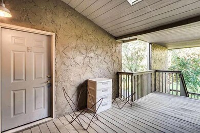 Exterior Front Entry