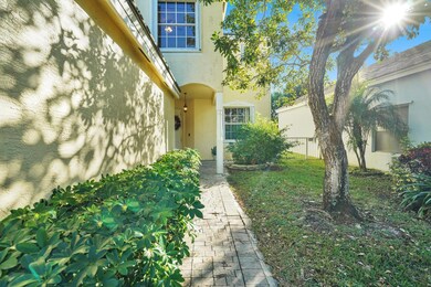 130 Canterbury Place, Royal Palm Beach, FL 33414 - photo 4