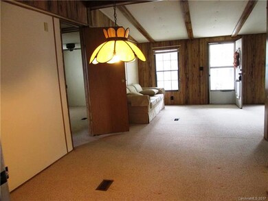 302 Meadowbrook Ct unit 17, Hendersonville, NC 28792 - photo 4