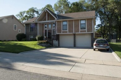 11004 W 50th St, Shawnee, KS 66203 - photo 2