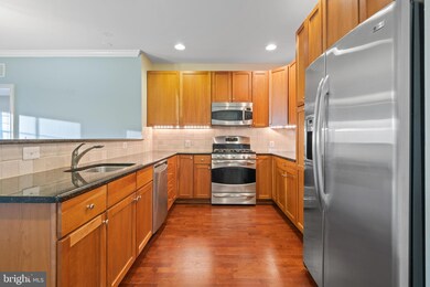 800 Admirals Way unit 1816, Philadelphia, PA 19146 - photo 7