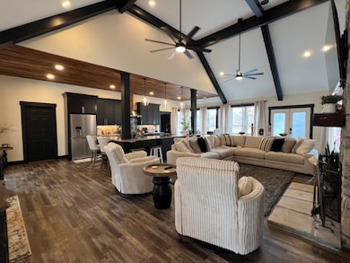 5 Kitchen view