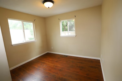 420 18th St NW, Minot, ND 58703 - photo 4