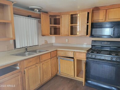 5002 W Bethany Home Rd unit 42, Glendale, AZ 85301 - photo 3