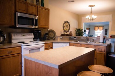 924 924 Pam Dr, Tyler, TX 75703 - photo 5