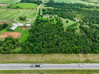 Property back up to I-35