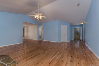 50 Chestnut Ln, Hendersonville, NC 28792 - photo 6