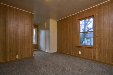 917 SW G St, Grants Pass, OR 97526 - photo 6