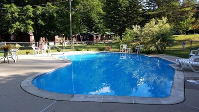 363 Daniel Webster Hwy, North Woodstock, NH 03262 - photo 4