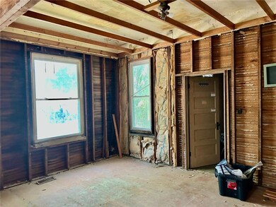 417 N 27th St, Parsons, KS 67357 - photo 5