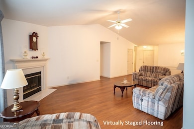 5437 Evergreen Forest Ct unit 11, Flowery Branch, GA 30542 - photo 4