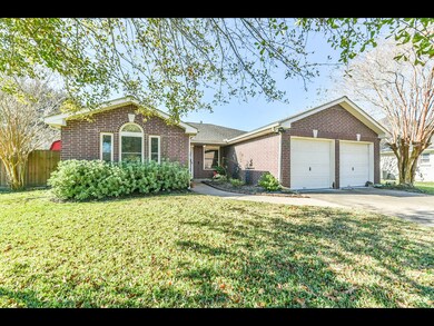 3425 Stevenwood Ln, Alvin, TX 77511 - photo 3