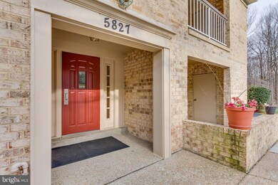 5827 Cove Landing Rd unit 201, Burke, VA 22015 - photo 2