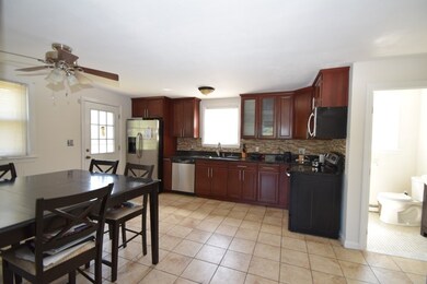 13 Regina Rd unit B, Randolph, MA 02368 - photo 3