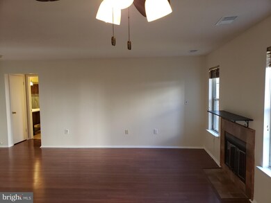 3252 Cypress Ct, Monmouth Junction, NJ 08852 - photo 5