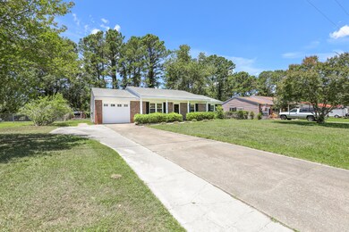 309 Tower Dr, Jacksonville, NC 28546 - photo 3