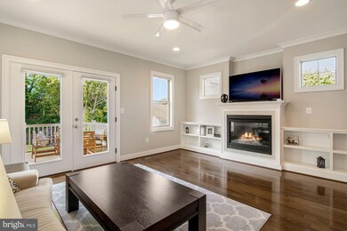 6946 Birch St, Falls Church, VA 22046 - photo 4