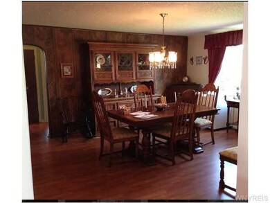 Exterior Front Classic over size dining rm for the