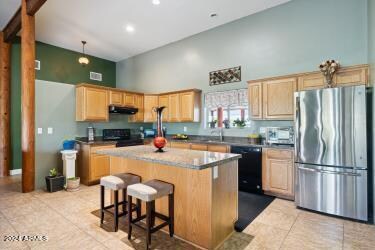 Open kitchen