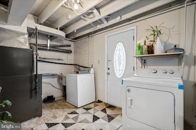 8912 Turton Dr, Philadelphia, PA 19115 - photo 5