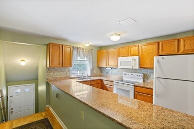 28 Gates Crossing, Leominster, MA 01453 - photo 4