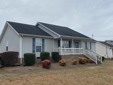 104 Warren Cir, Shelbyville, TN 37160 - photo 2