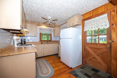 19 Boulder Pass, Hillsborough, NH 03244 - photo 4