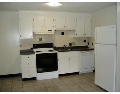 5 Turnpike Rd unit 211, Townsend, MA 01469 - photo 2