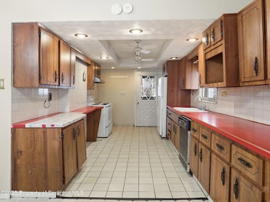 328 N Fillmore Ave, Scranton, PA 18504 - photo 2