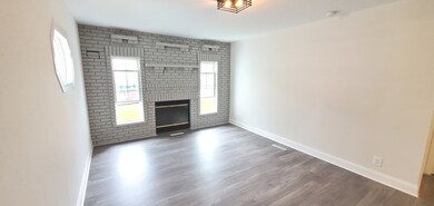 169 Austin Ave, Carpentersville, IL 60110 - photo 2