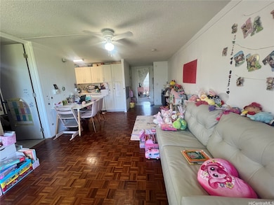 Nuuanu Park Place unit B609, Honolulu, HI 96817 - photo 2