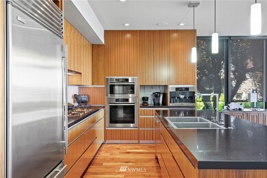 302 N Stadium Way unit 202, Tacoma, WA 98403 - photo 6