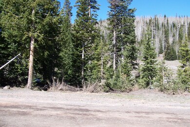 734 S Snowflake Ln unit BH unit 3 blk-B lot4, Brian Head, UT 84719 - photo 2