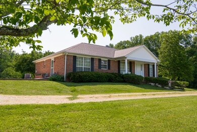 813 Spring Dr, Cookeville, TN 38506 - photo 4