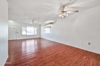 9602 W Wrangler Dr, Sun City, AZ 85373 - photo 5