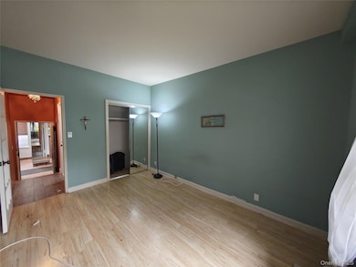 Roosevelt Terrace unit 1B, Jackson Heights, NY 11372 - photo 6
