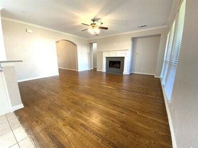 1870 Dowelling Dr, Frisco, TX 75034 - photo 6