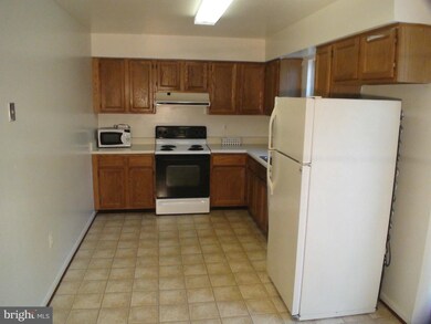 14758 Mcknew Rd, Burtonsville, MD 20866 - photo 7