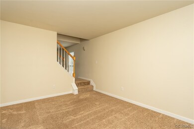 Formal Living Room - Pic#2