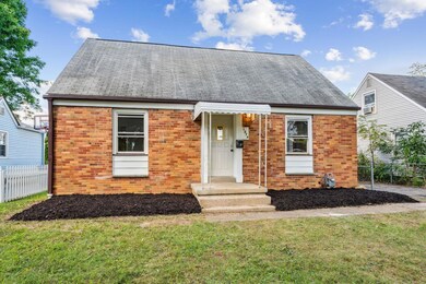 39-web-or-mls-1276-e-n-broadway