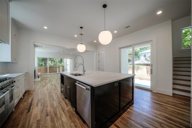 709 E 13th St, Houston, TX 77008 - photo 6