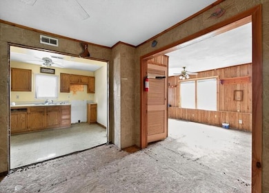 26054 Locust Grove Rd, New Holland, OH 43145 - photo 7