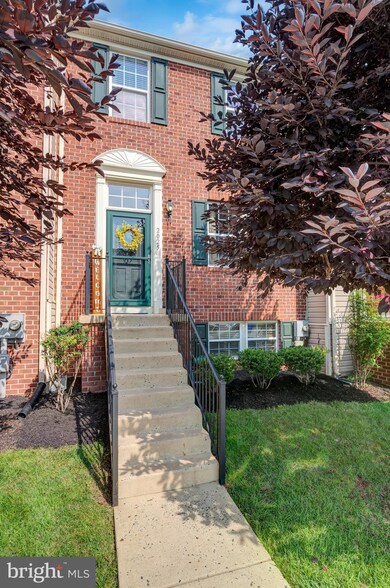 2025 Spring Run Cir, Frederick, MD 21702 - photo 2