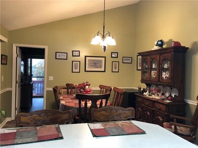 512 Kelly Cir, Asheboro, NC 27203 - photo 5