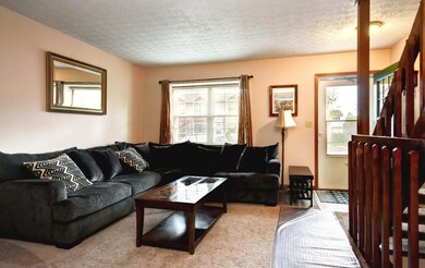 Living Room (3)