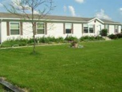 4255 S 300 E, La Porte, IN 46350 - photo 2